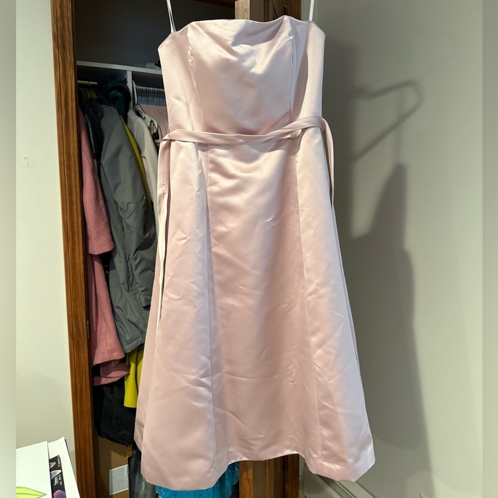 NWT BCBG MAXAZRIA Strapless Blush Satin Cocktail Dress NWT Size 10